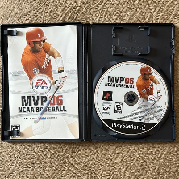 Sony PlayStation 2 MVP 06 NCAA Baseball - Red and White - Picture 3 of 3